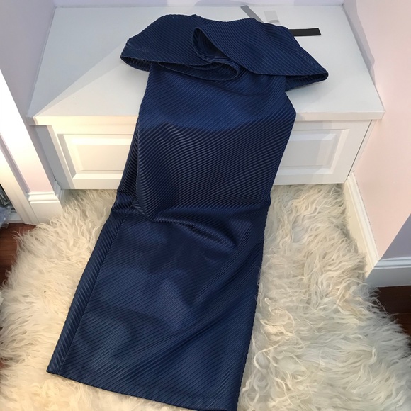 HALSTON HERITAGE Strapless Mesh Dress - Picture 2 of 10